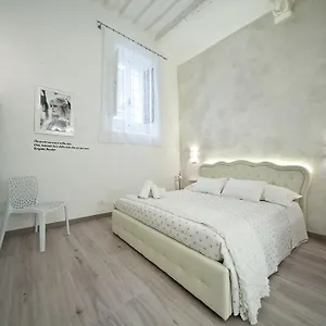 Whitehouse Guest house Colle Val D'Elsa