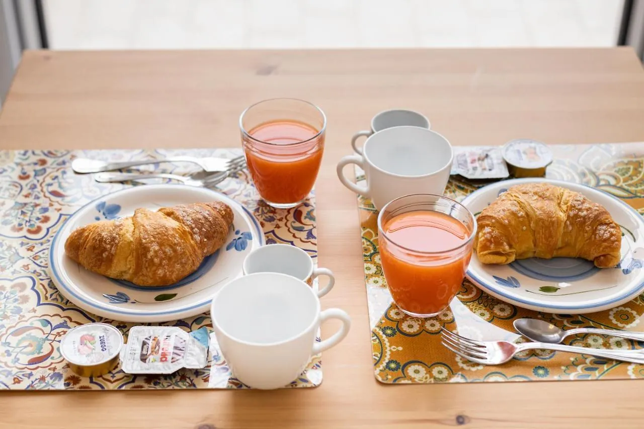 Le Cinque Stanze Palermo Room&Breakfast Itália