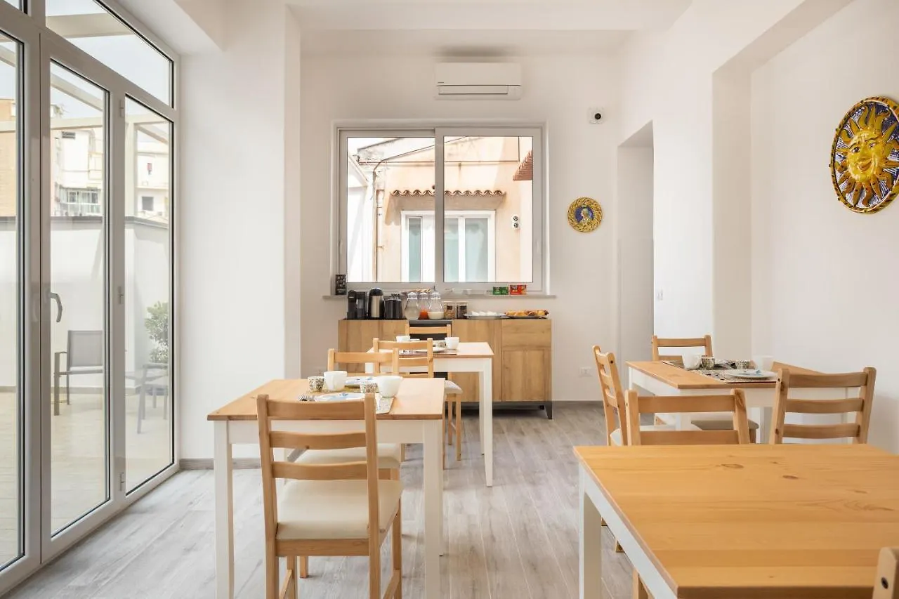 Le Cinque Stanze Palermo Room&Breakfast Affittacamere