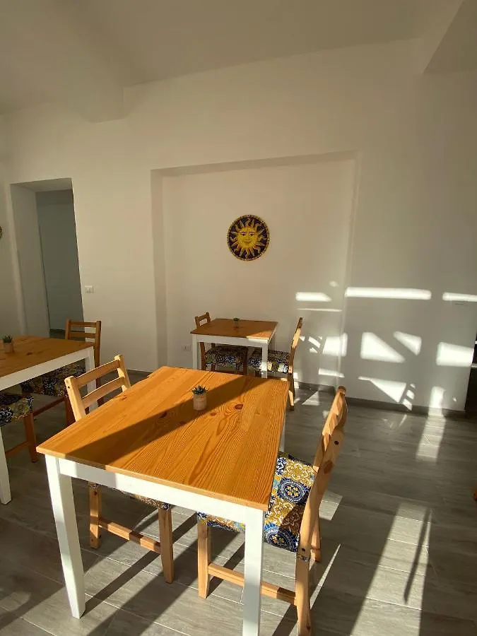 Le Cinque Stanze Palermo Room&Breakfast 0*,