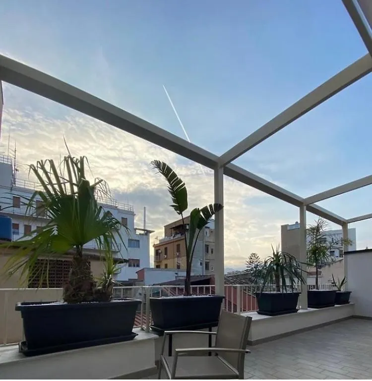 Affittacamere Le Cinque Stanze Palermo Room&Breakfast